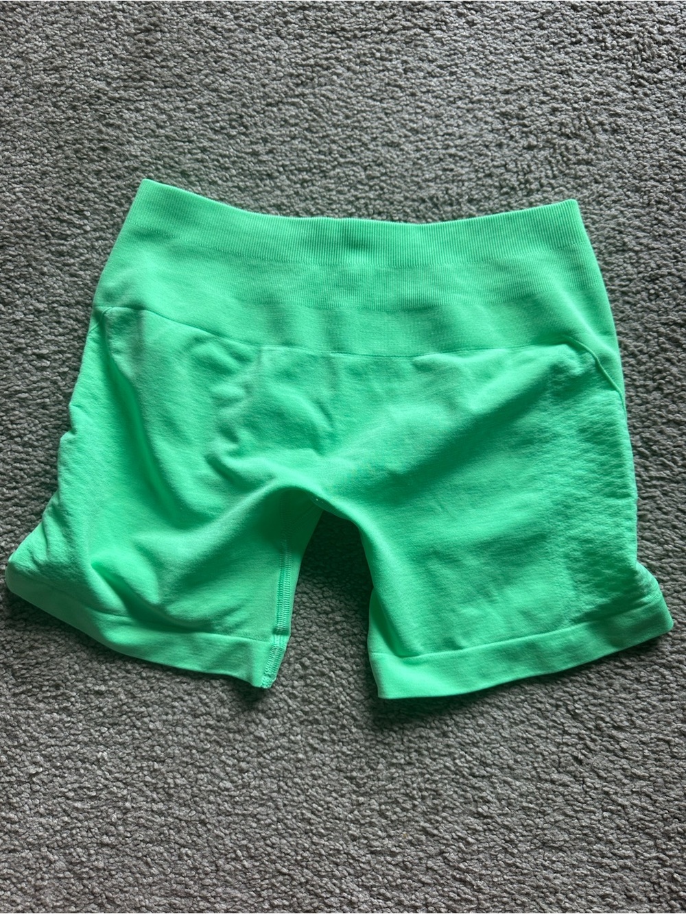 Alphalete Contour Mid Rise Shorts - Aurora - Picture 2 of 4